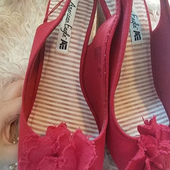 NWT sz 8.5 American eagle red sling back wedge - Picture 3 of 3